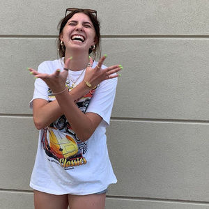 Meet your Posher, Emily